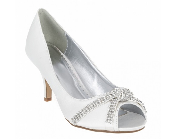 Ask Wol Where To Find Fabulous Low Mid Heel Wedding Shoes
