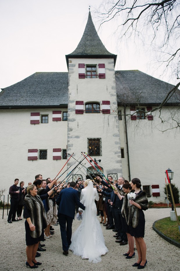 winter wedding ideas skis guests