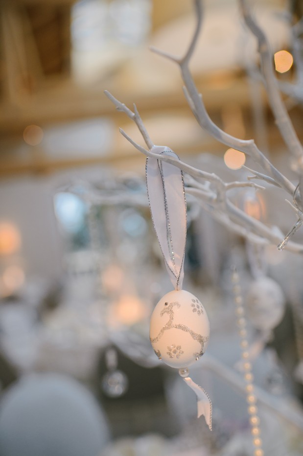 winter wonderland weddind table decor