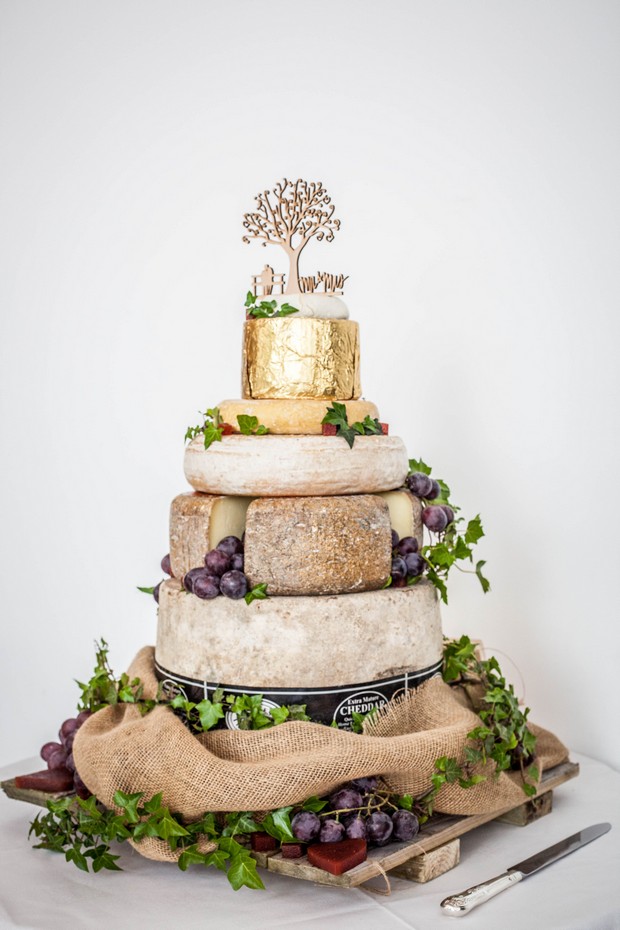 Tasty Wedding Cake Trends 2016  weddingsonline