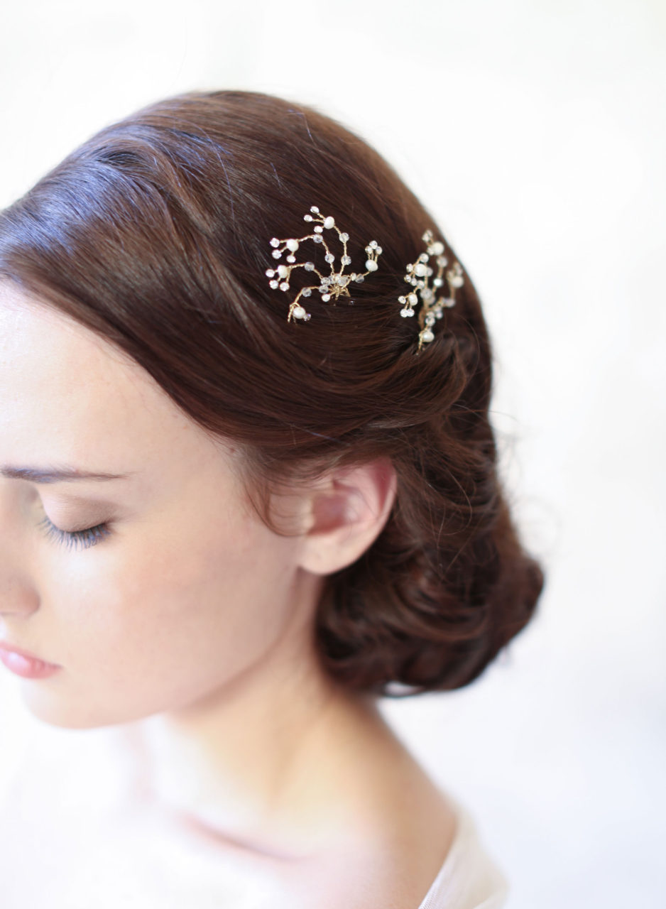 26 Subtle But Stunning Wedding Hair Combs Weddingsonline Twigs Honey Bridal Hair Clips