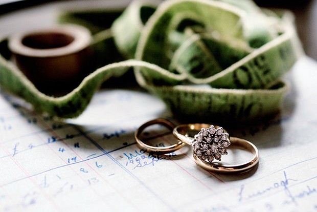 flower shape engagement ring gold