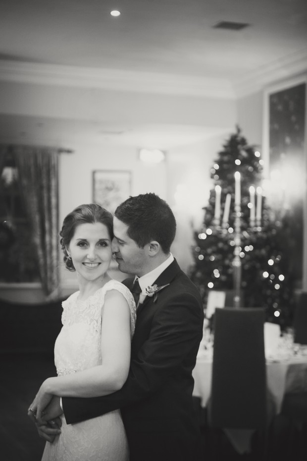 christmas tree wedding portrait