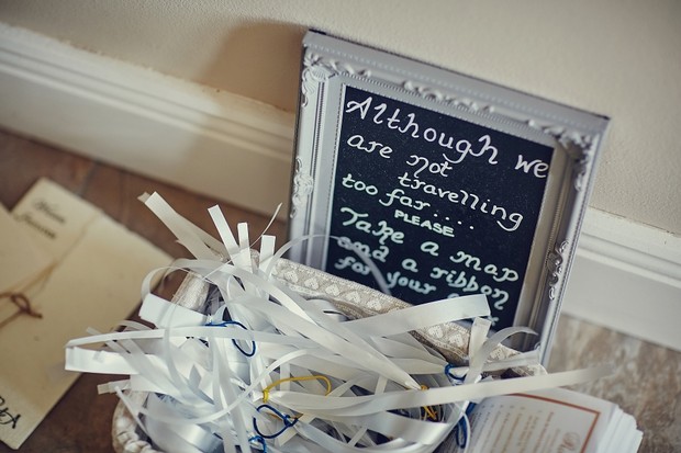 14-wedding-details-map-guests-basket