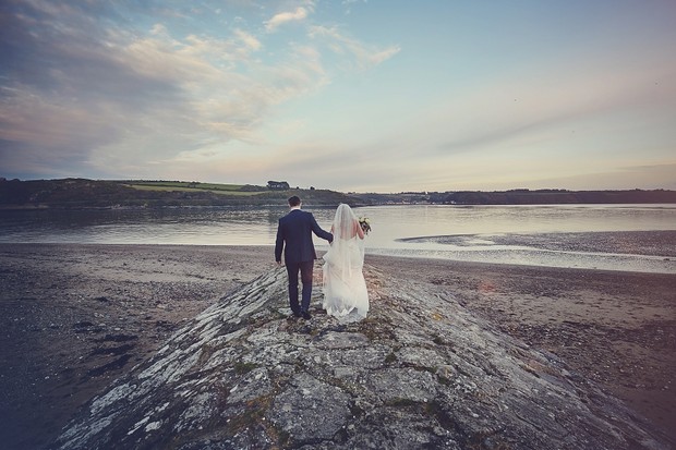 39-bride-groom-west-coast-ireland-landscape