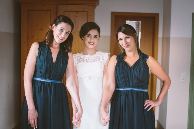 bride-in-novia-d'art-wedding-dresses-bridesmaids-green-dresses
