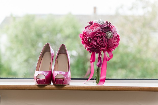 3-marsala-wedding-shoes-bouquet