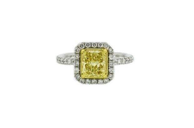 e-jewels-halo-engagement-ring