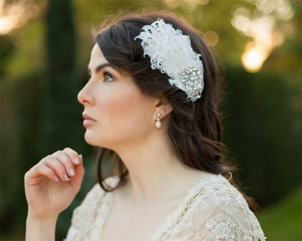 feather-hair-accessory-bride