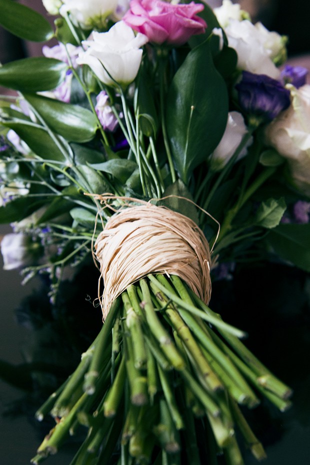hand-tied-rustic-wedding-bouquet-twine
