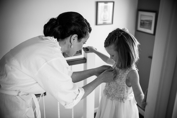 1-getting-ready-wedding-morning-bride-house (2)