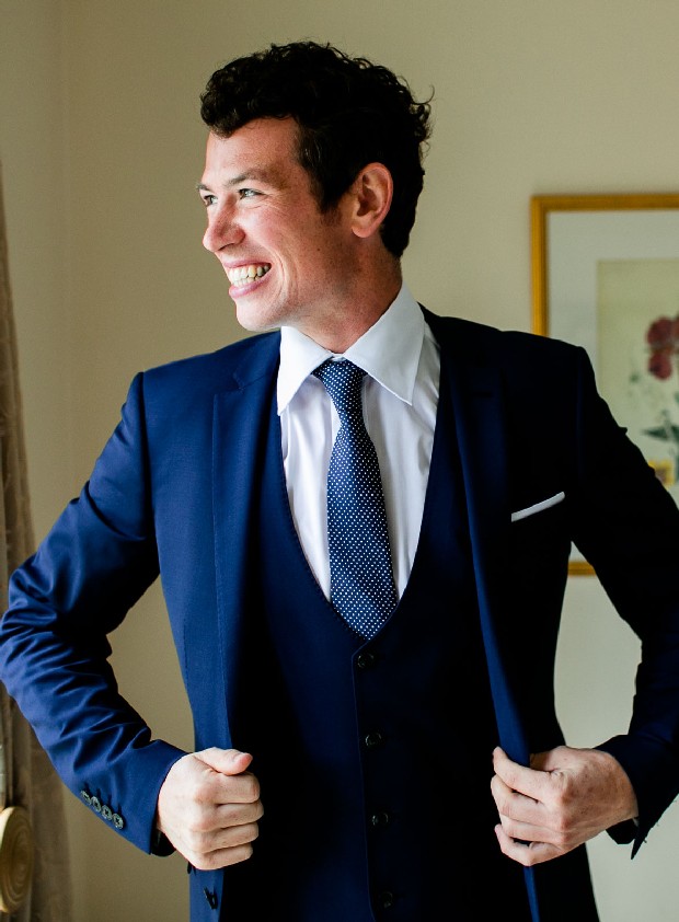 18 Der Grooms To Inspire Your Stylish Wedding Suit Weddingsonline 2 Stylish Groom Navy Three Piece Suit