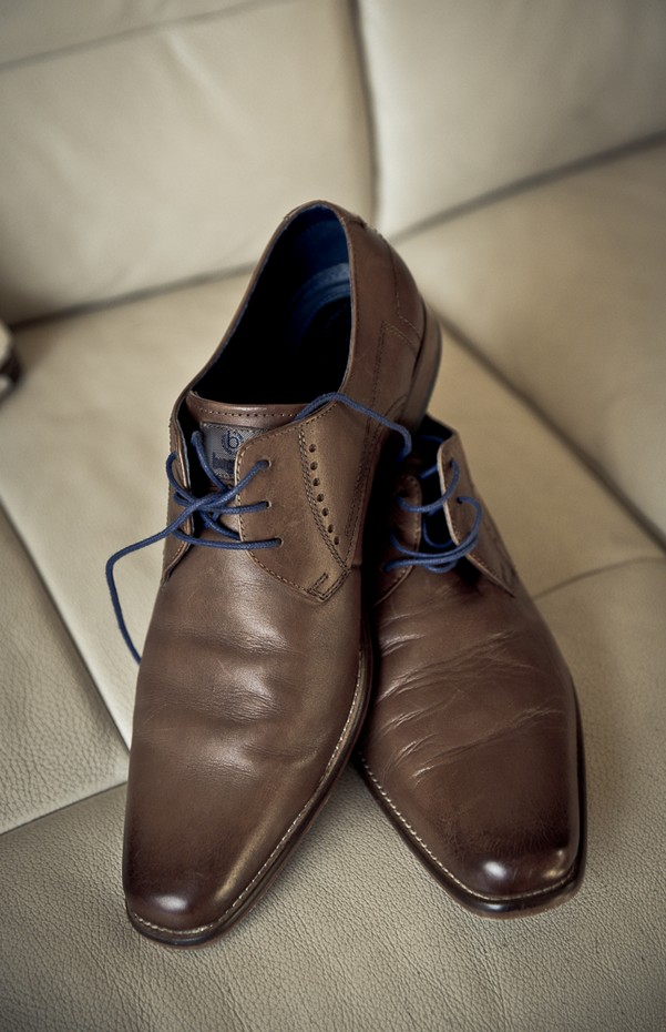 9-groom-shoes-bugatti
