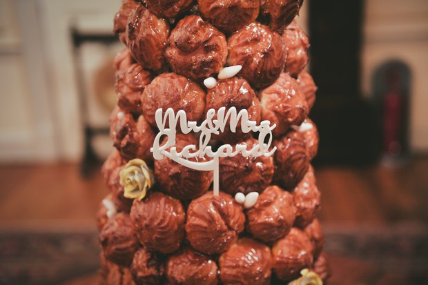 27_croquembouche_wedding_cake_topper_unusual (2)