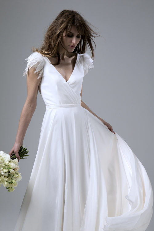 A Line Long Sleeve Wedding Dress Chiffon Plunging V Neck Wedding Dress With  Open Back, Long Train Minimalist Backless Wedding Dress SOPHIE 