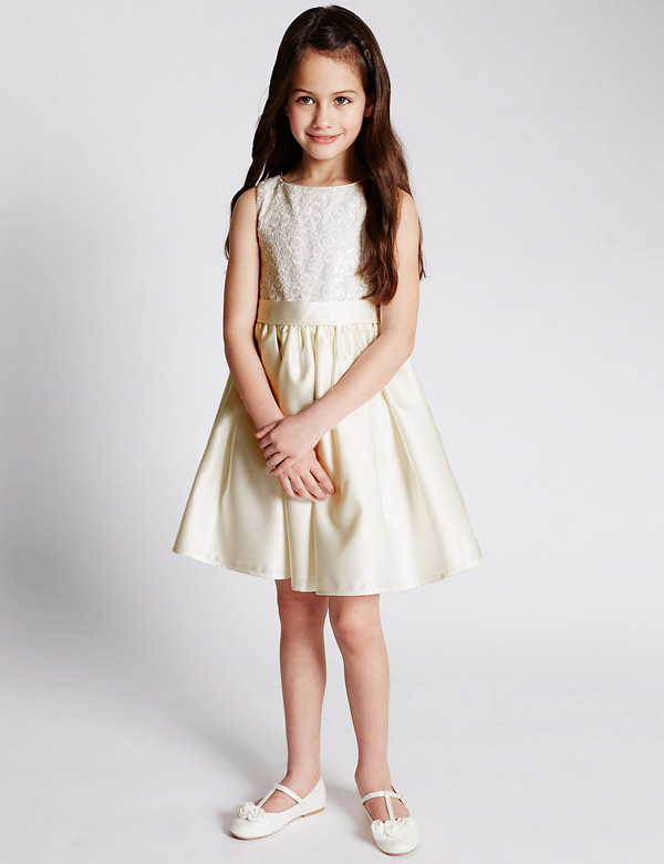 14 Adorable Ivory Flower Girl Dresses | weddingsonline