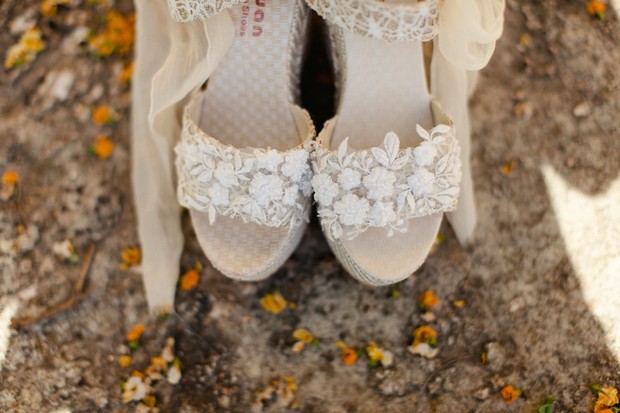 12-beach-wedding-fashion-lace-applique-shoes-Matt+Lena-Photography