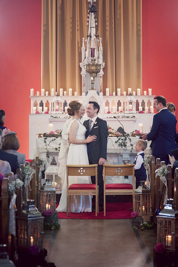 19-sooey-church-wedding-ceremony-ireland-couple-photography (3)