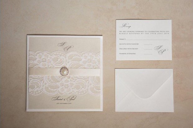 lace-classic-wedding-invitation-exvclusively-yours