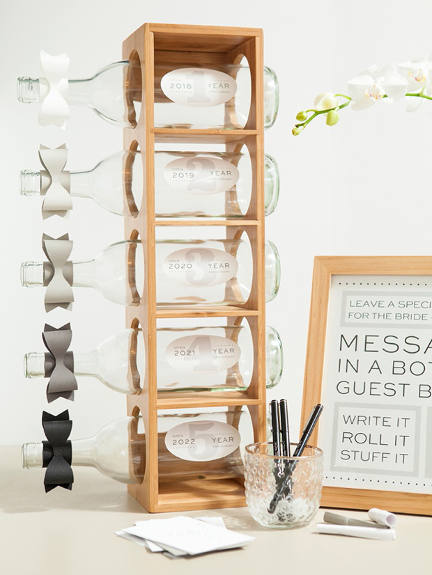 DIY-Message-In-A-Bottle-Guest-Book
