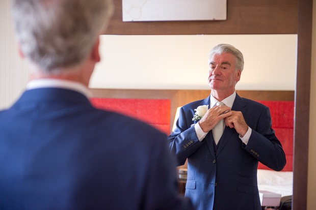 7-Stylish-Father-of-the-Bride-getting-ready-suit