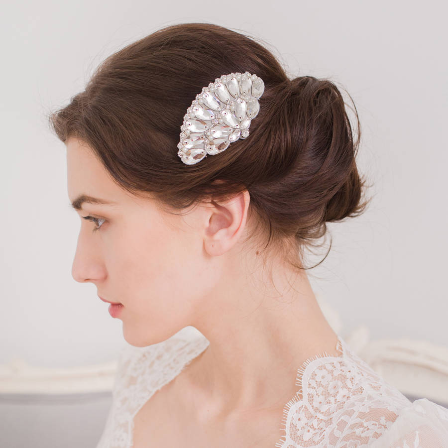 original_1920s-wedding-haircomb-britten-weddings-noths