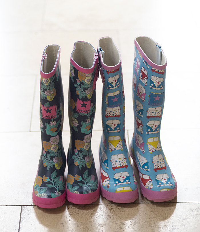 5-Fun-Wedding-Ideas-Wellies-Alternative-Shoes-weddingsonline