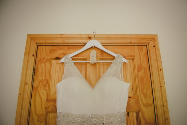 4-Simple-DIY-wedding-project-hanger-dress-Emma-Russell-Photography