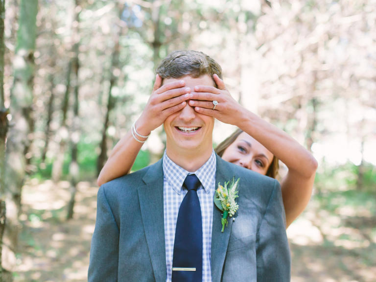 playful-first-look-wedding-photo-ashley-leslie-photography