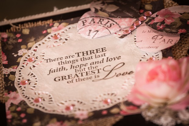 5-Sentimental-Wedding-Gift-Sign-Couple-weddingsonline