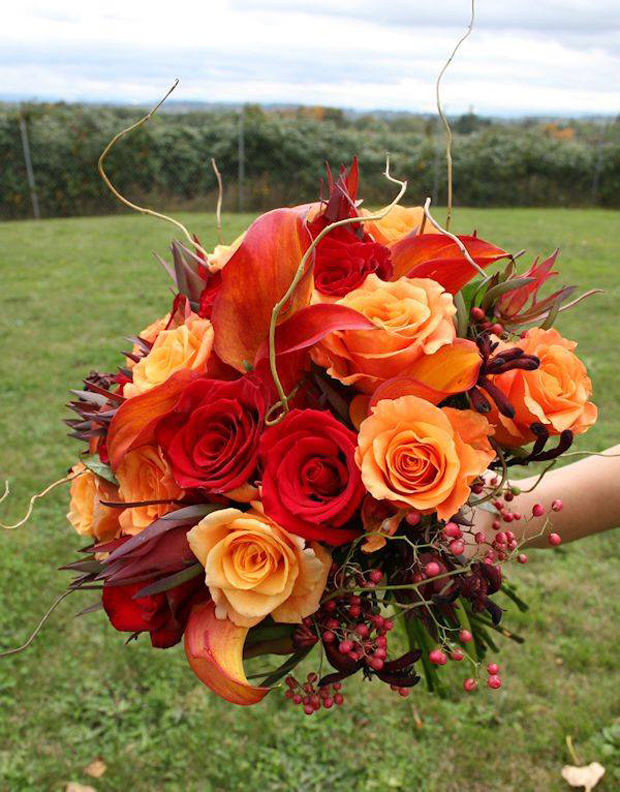 Ask the Experts: What Options Do I Have for My Autumn Wedding Bouquet
