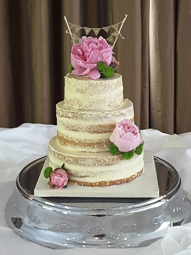 rustic-naked-wedding-with-floral-decor-deborah's-wedding-cakes