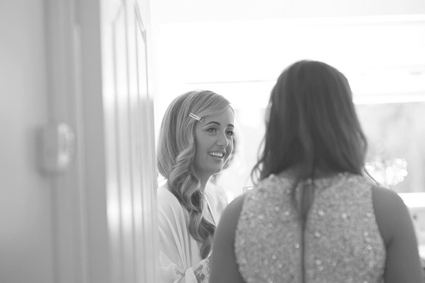 bride-chatting-to-bridesmaid