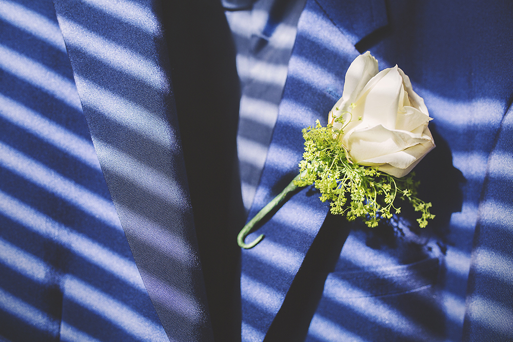 09-Navy-Grooms-Wedding-Suit-Cream-Rose-Boutonniere