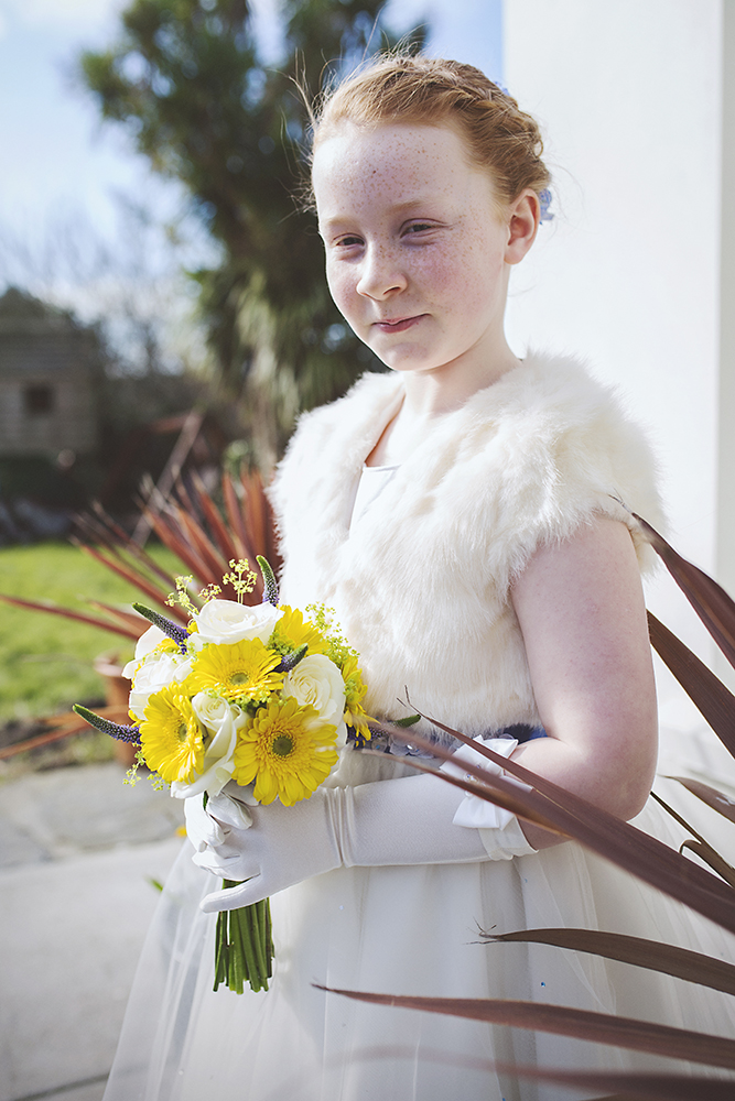 11-Flower-girl-yellow-bouquet-Ireland-weddingsonline