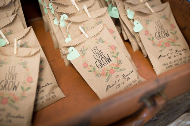 20 Brilliant Wedding Favours Your Guests Will Love Weddingsonline Wedding Favours Let Love Grow Seeds