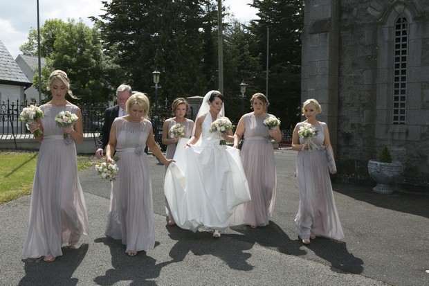 bridal-party-arriving-at-church