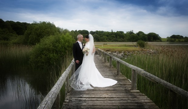 bride-groom-glasson-bridge