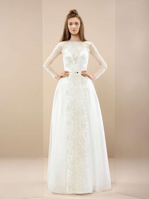 inmaculada-garcia-Ireland-2017-wedding-dress-akane-weddingsonline