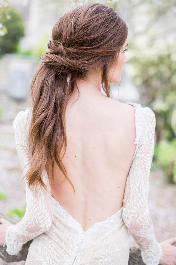 The 20 Most Pinned Wedding Hairstyles from 2016 | weddingsonline
