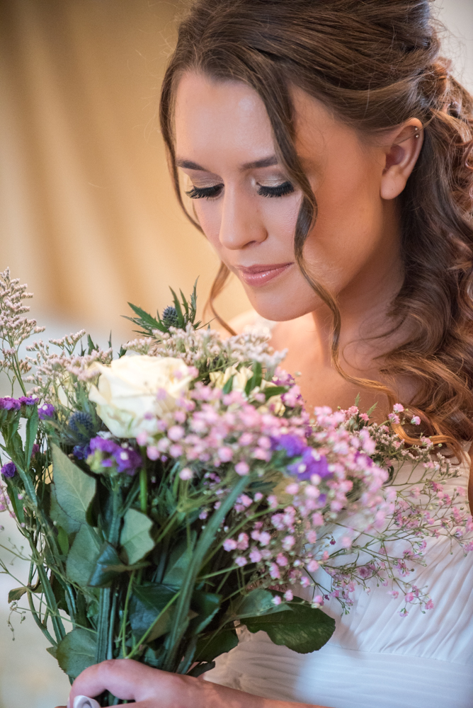 8-Real-Bride-Summer-Spring-Wedding-Bouquet-The-Fennells-weddingsonline