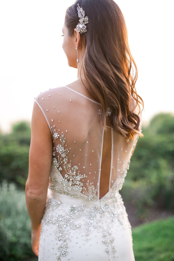 18 Dreamy Ways to Wear Your Hair Down on Your Wedding Day 