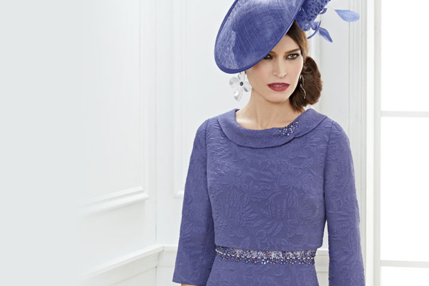 36 Fabulous Mother Of The Bride Dresses For Autumn Winter Trying To Find An Outfit For A Wedding Can Be Hard At The Best Of Times But Throw In Fact That You Re Mother Bride Or Groom And It