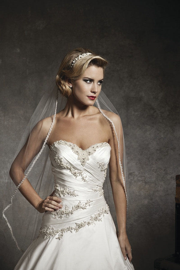Sweetheart wedding dress with beaded detail by Justin Alexander