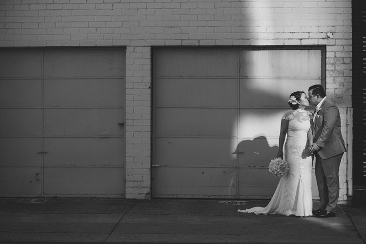 intimate-St-Kilda-outdoor-wedding