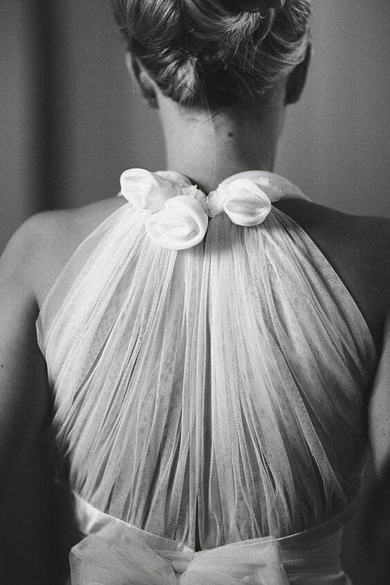 Vestidos de novia con detalle de espalda