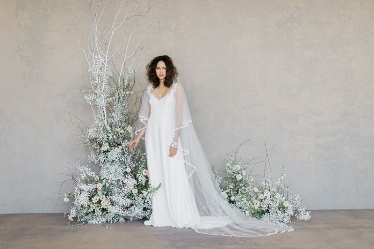El álbum blanco de Claire Pettibone