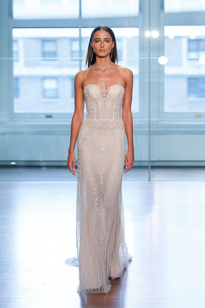 Vestidos de novia con pedrería