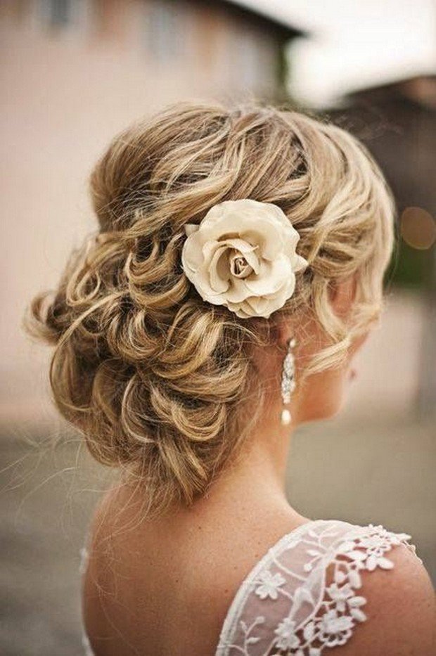 23 Absolutely Timeless Wedding Hairstyles